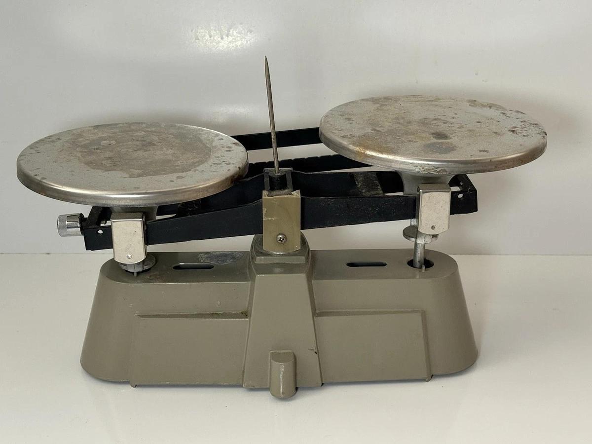 Used Ohaus Harvard Vintage 50's 60's Trip Balance Mechanical Beam Scale (2Kg - 5lb)