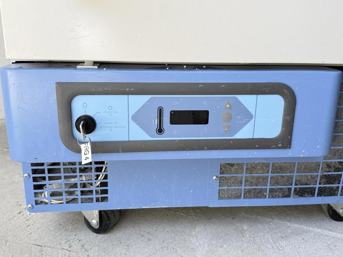 Used Thermo Scientific Revco ULT430A Ultra Low Temp Freezer – For Parts / Not Working