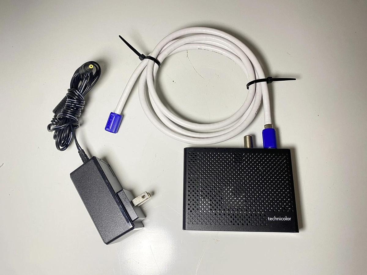 Used HCI Healthcare Facility TV 15.6” LCD Monitor BM15AP2 Remote+ DCI401MCS Converter