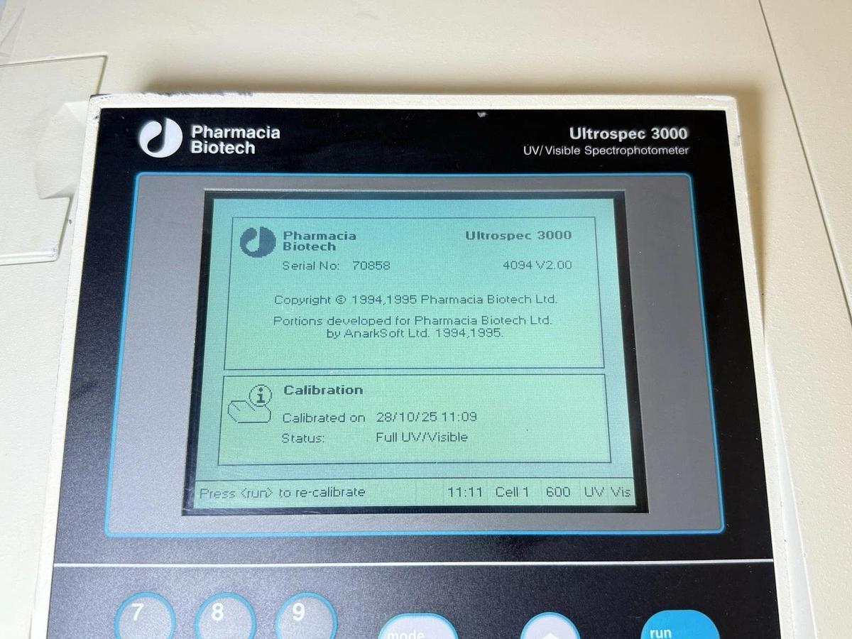 Used Pharmacia Biotech 80-2106-20 Ultrospec 3000 UV/Visible Spectrophotometer