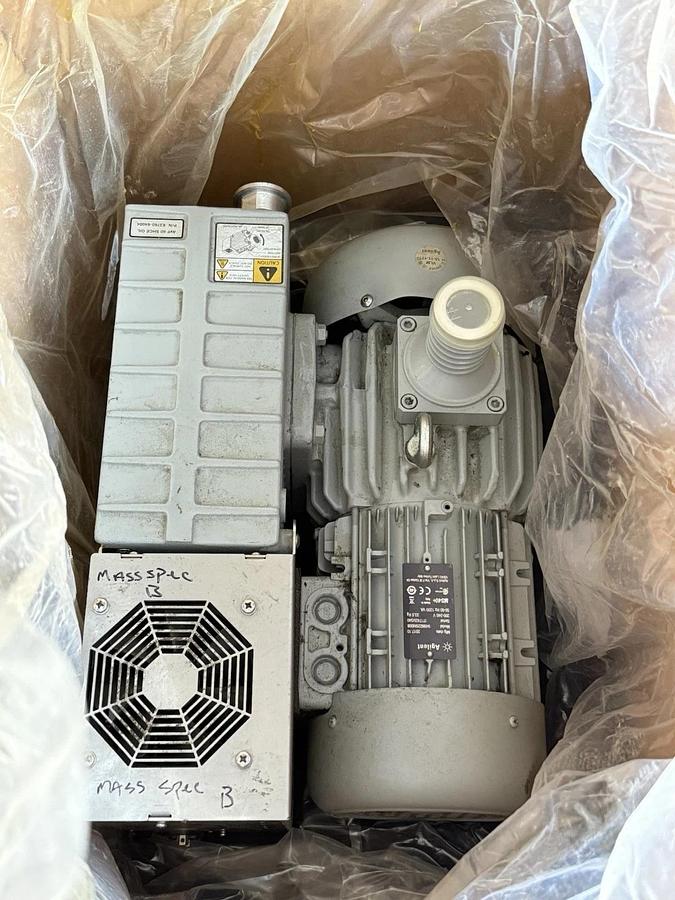 Used Agilent Technologies MS40+ Rotary Vane Pump 9499225M008