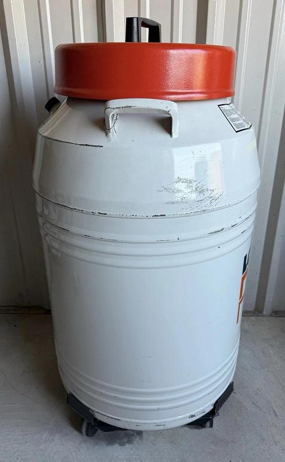 Used Thermo Scientific Thermolyne Locator 4 Cryogenic Cyro Storage System Tank