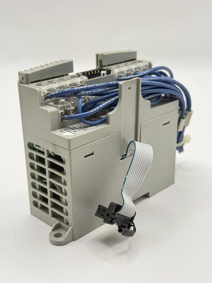 Used Allen Bradley AB MicroLogix 8-Point 24VDC Relay Output (Cat no: 1762-IQ8OW6)