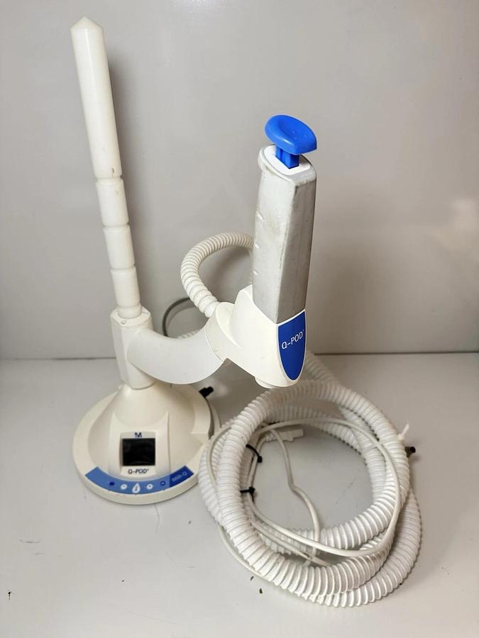 Used Millipore Milli-Q Advantage A10 Water Purification System w/ Q-Pod