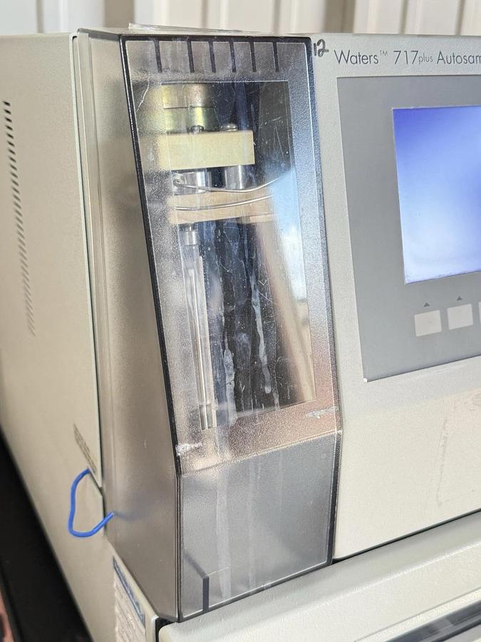 Used Waters HPLC 717 Plus Autosampler Liquid Chromatography Model: WAT078900