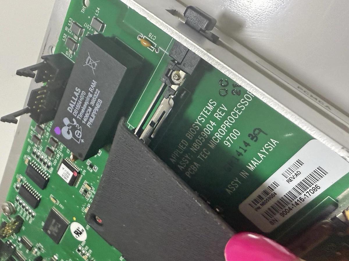 Used Applied Biosystems GeneAmp PCR 9700 Thermal Cycler Microprocessor N8059004 Board