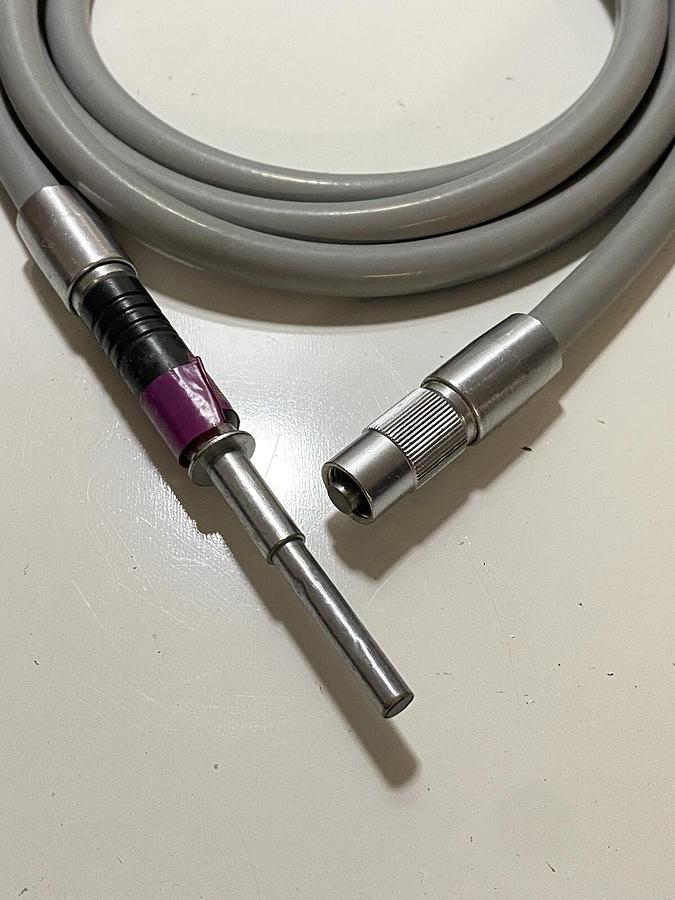 Used KARL STORZ Endoskope Germany - 495NB LIGHT CABLE