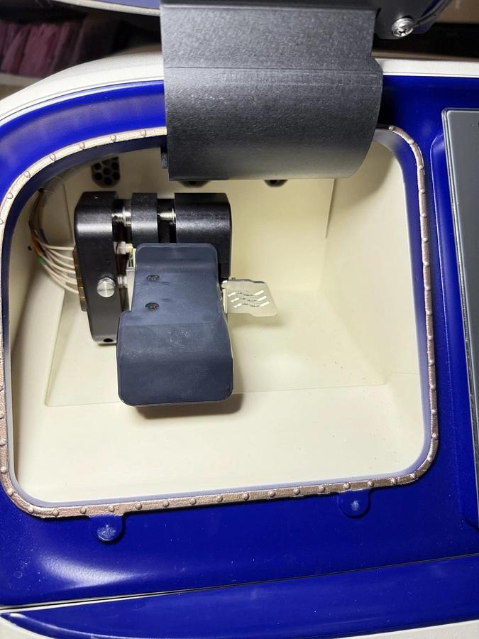 Used Life Technologies Ion Torrent Proton Semiconductor Sequencer INS1005663