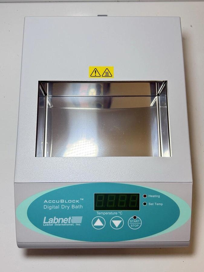 NEW Labnet D1200 AccuBlock Digital Dry Bath Heated Laboratory Device