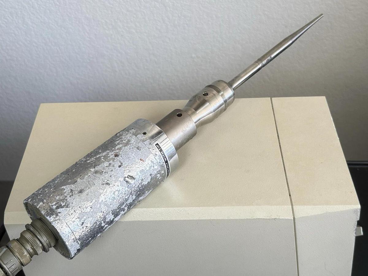 Used Branson Ultrasonics Sonifier 450 Ultrasonic Cell Disruptor with Horn