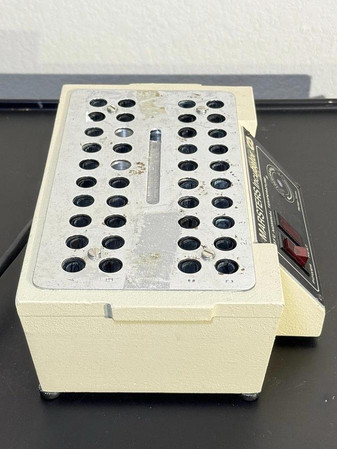 Used Clay Adams MASTERS Incubator Laboratory 37C Nominal Temperature