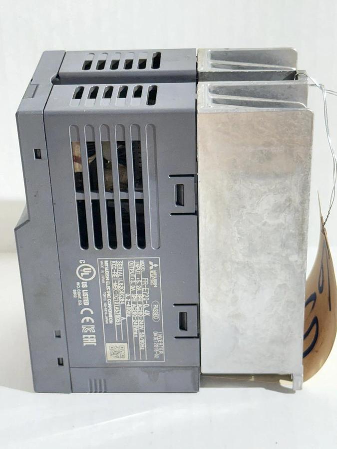 Used Mitsubishi Electric - Inverter #FR-E720-0. 4K FREQROL E700