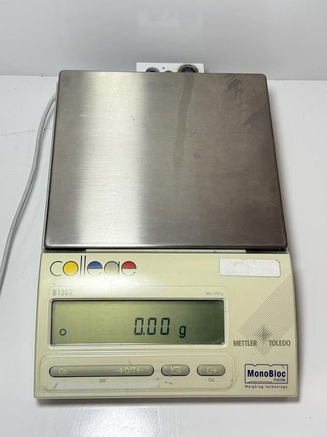 Used Mettler Toledo B1302 College Laboratory Digital Balance Scale (Max. 1310g)