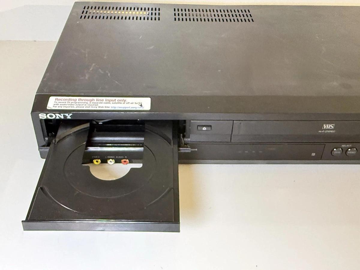 Used Sony SLV-D281P DVD Player / Video Cassette Recorder
