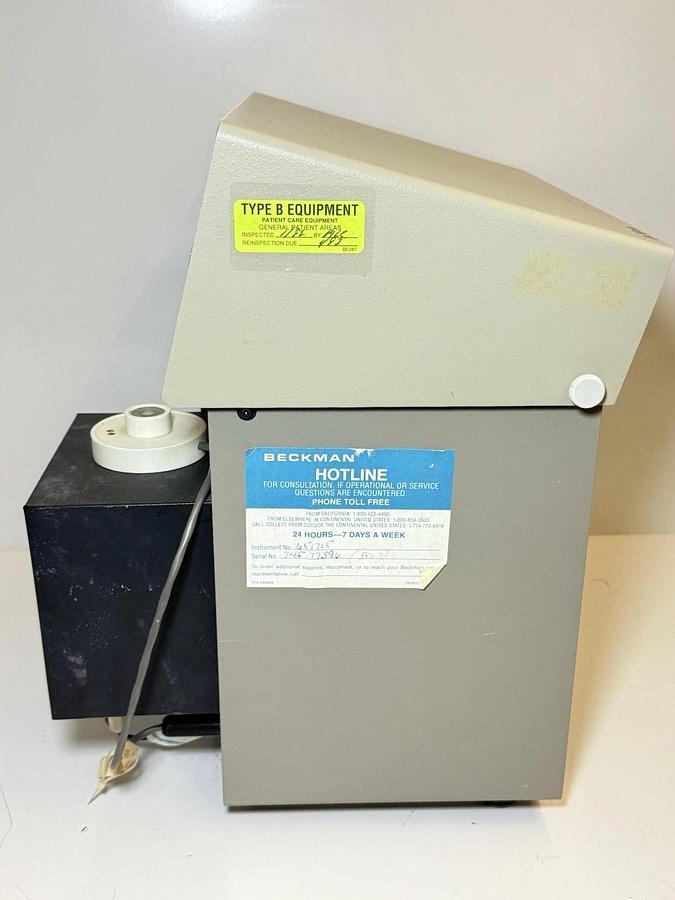 Used Beckman Glucose Analyzer 2 Model 6517 with accessories (Maintenance Kit)