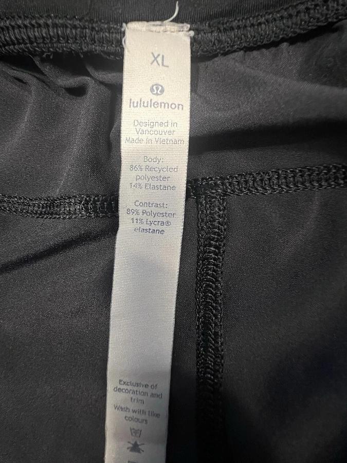 Used LULULEMON MENS sz XL BLACK SHORTS CA 35801 9” Inseam