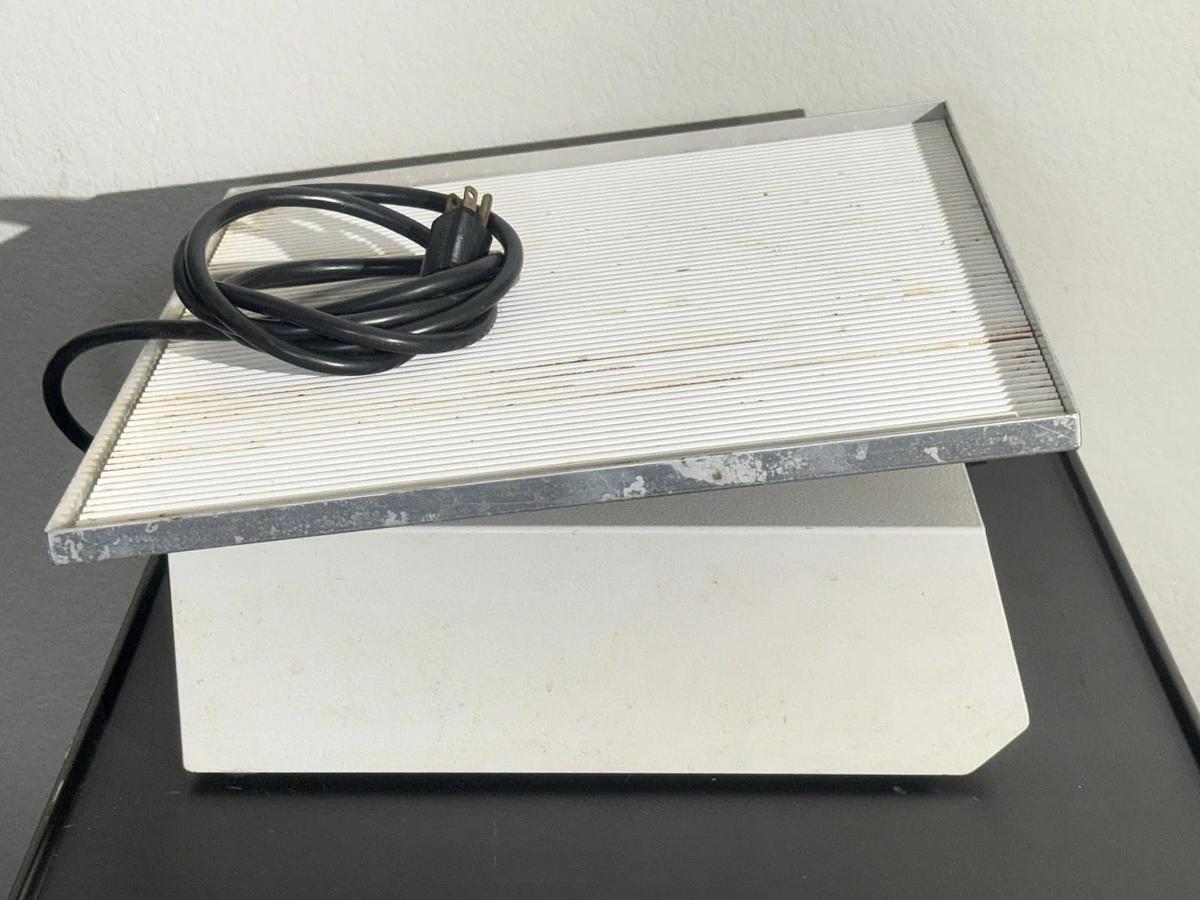 Used Lab-Line Instruments 4631 Variable Speed Maxi Rotator Laboratory Orbital Mixer