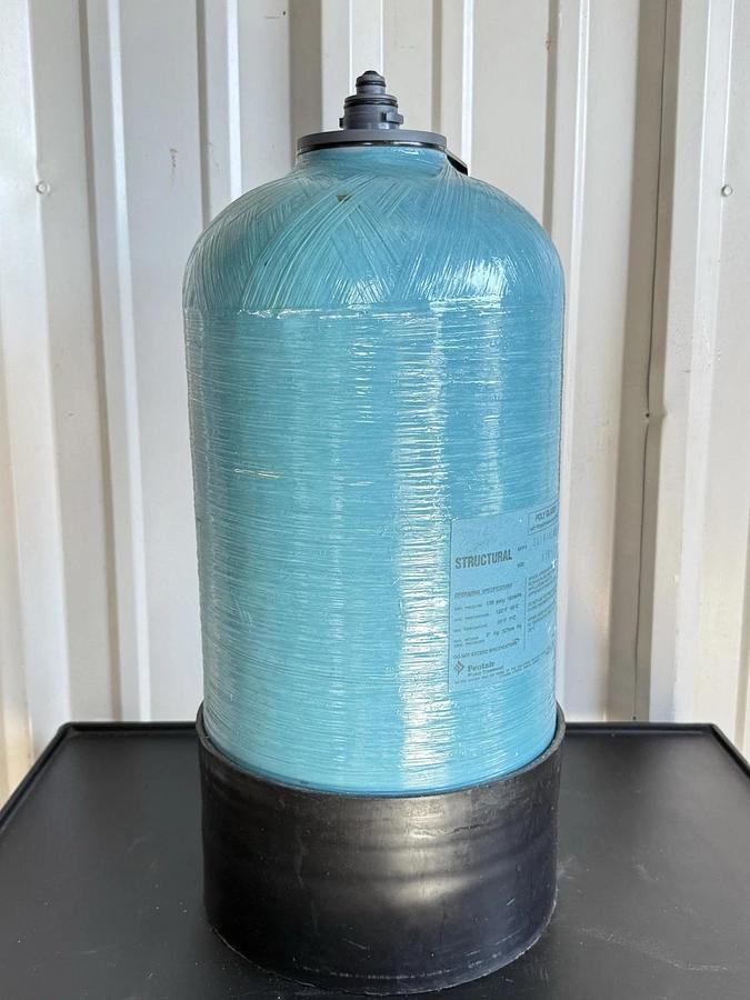 Used Pentair Everpure ESP-950 Water Treatment Filter Tank Poly Glass Vessel 111603145