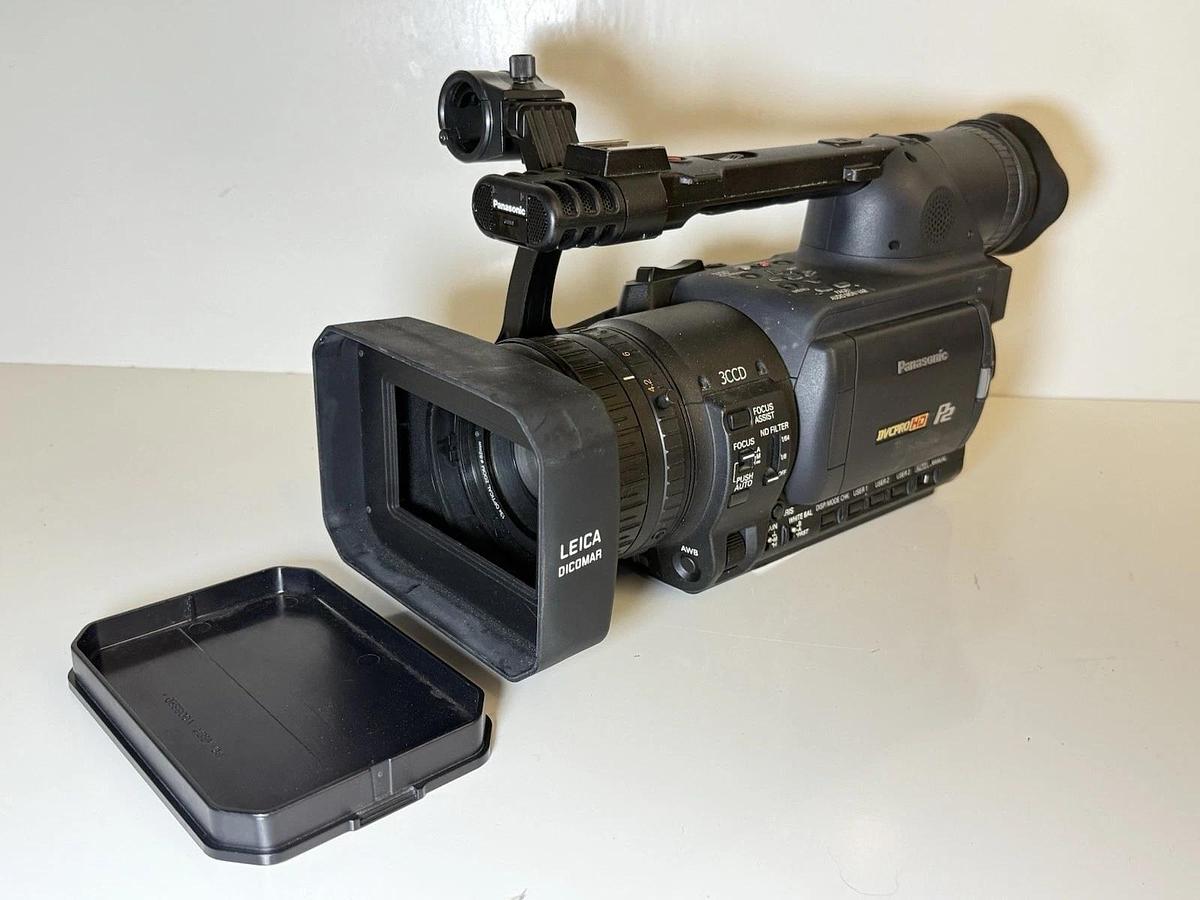 Used Panasonic AG-HVX200P DVCPRO HD P2 Camcorder Video Camera with Case & Accessories
