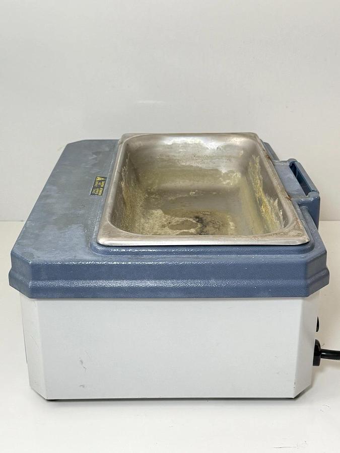Used Fisher Scientific Isotemp 202S Digital-Control Water Bath
