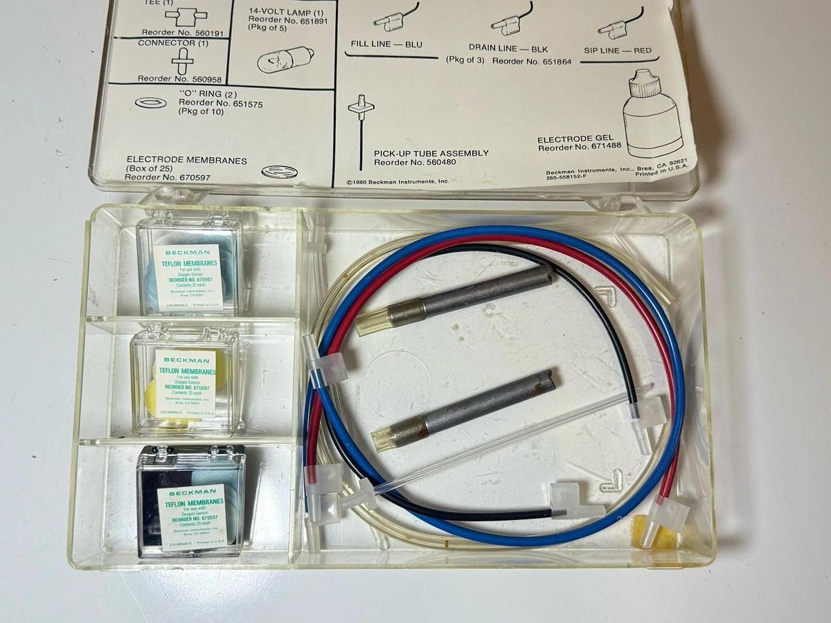 Used Beckman Glucose Analyzer 2 Model 6517 with accessories (Maintenance Kit)