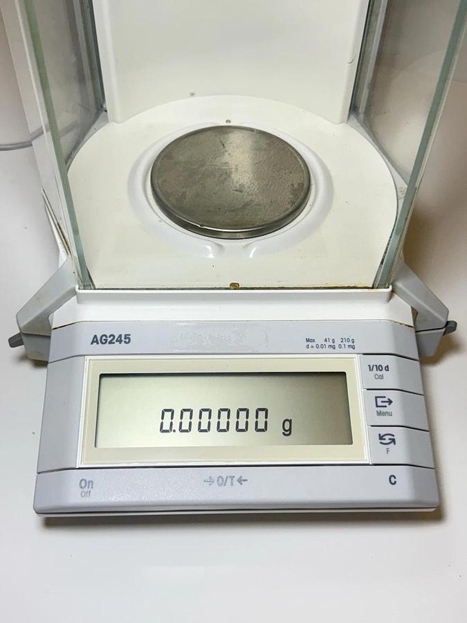 Used Mettler Toledo AG245 Laboratory Lab Digital Analytical Balance Scale