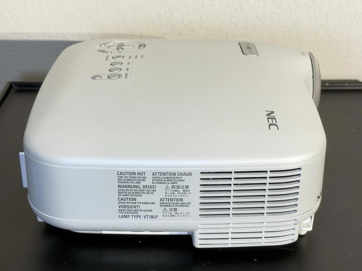 Used NEC VT37 LCD Multimedia Projector – 1500 ANSI Lumens SVGA 800x600 Portable