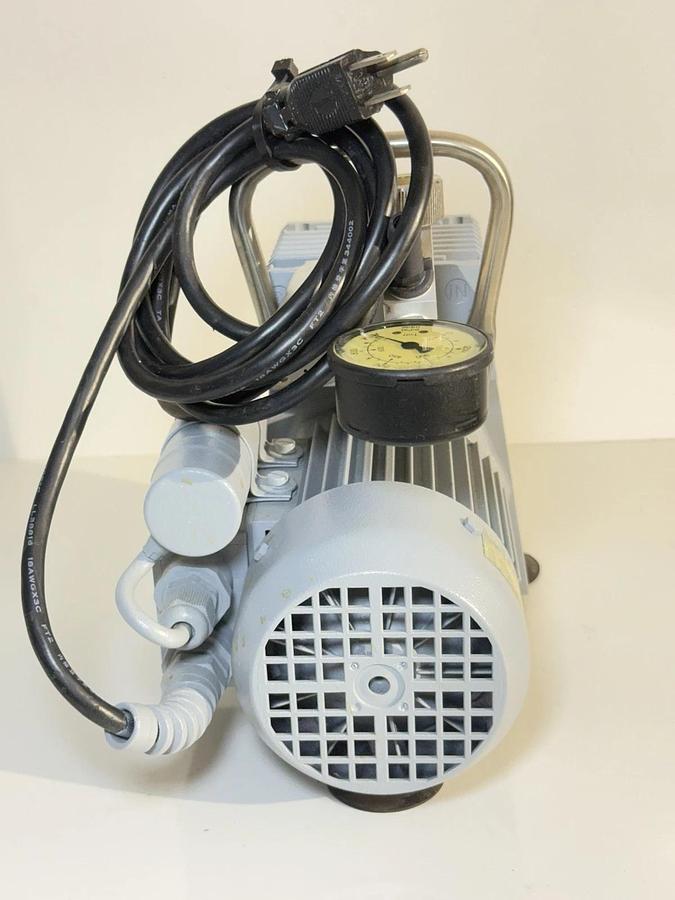 Used Vacuubrand Vakuumsystem ME 2SI Diaphragm Vacuum Pump Unit