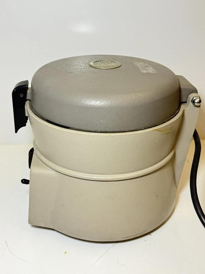 Used Damon / IEC Division IEC MB Centrifuge Micro Hematocrit with # 275 Rotor