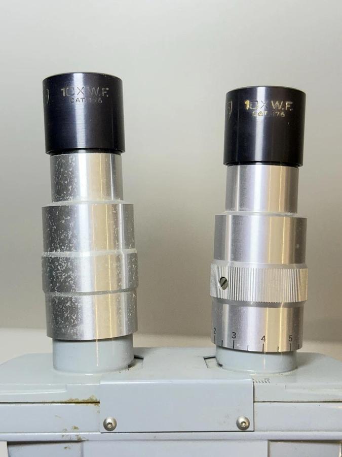 Used American Optical Spencer Microscope With 4 Objectives + Transformer