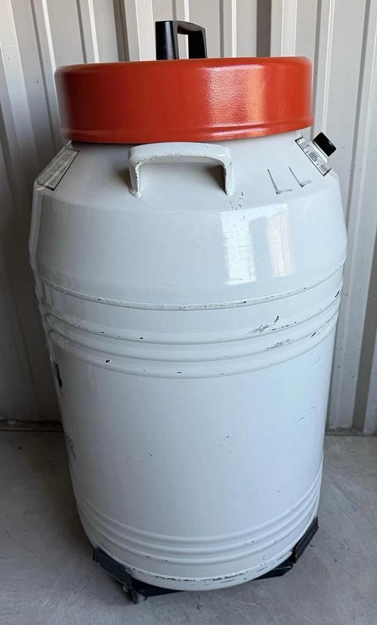 Used Thermo Scientific Thermolyne Locator 4 Cryogenic Cyro Storage System Tank