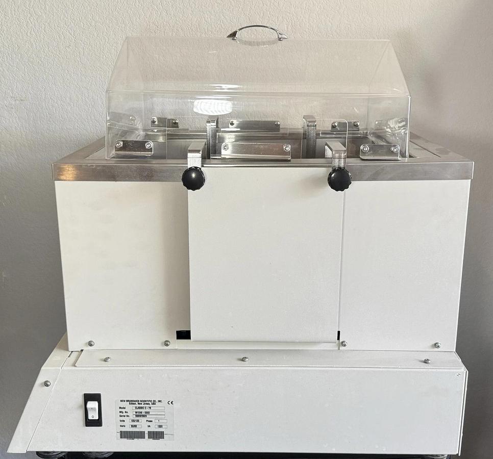 Used New Brunswick Scientific Classic Series C76 High-Temperature Water Bath Shaker