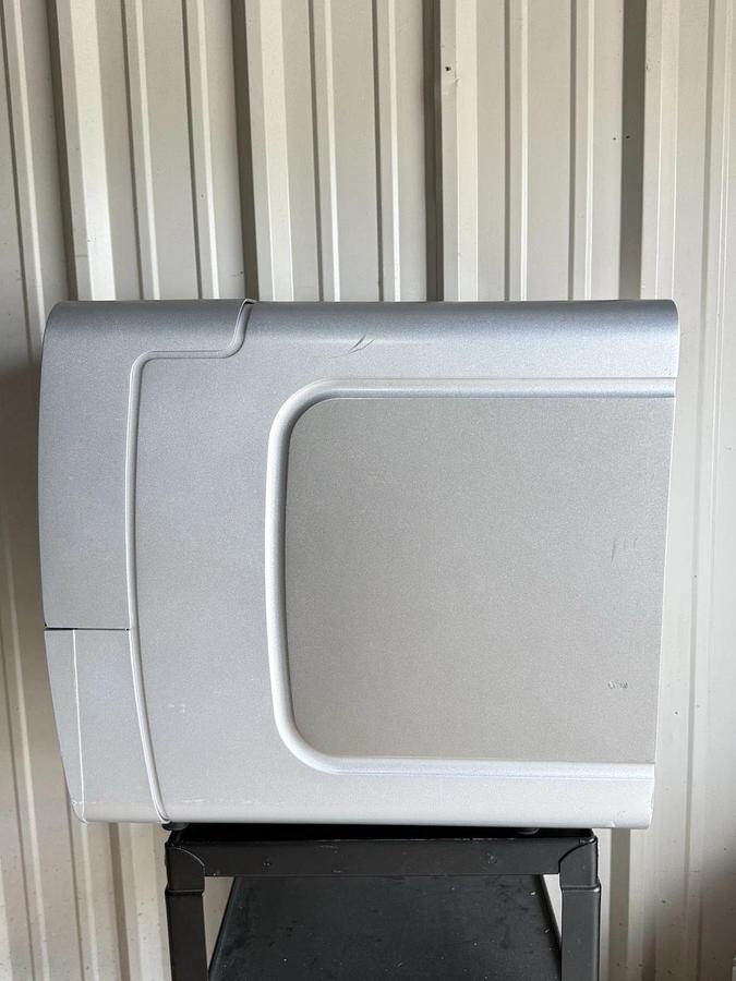 Used QIAGEN QIAcube Automated Nucleic Acid Purification and Extraction System + Dell