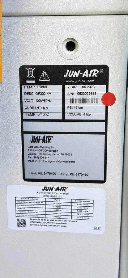 Used Jun-Air OF302-4M Oil-Free Air Compressor 4 Liter (1609060)