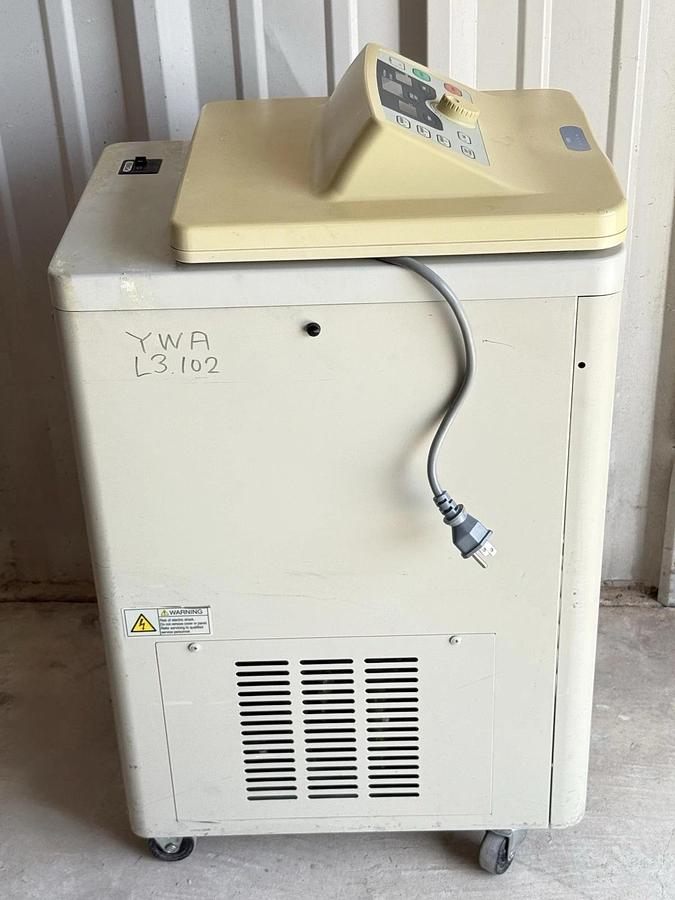 Used TOMY MX-301 High Speed Refrigerated Micro Centrifuge