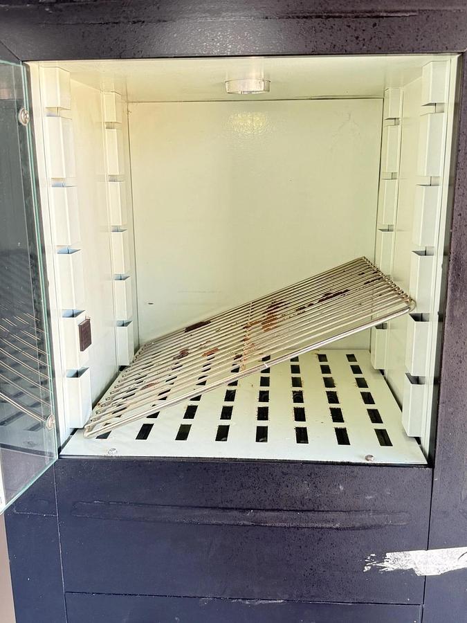 Used CMS Curtin Matheson Scientific Inc. EQUATHERM Incubator C1570 (Cat no. 213-280)