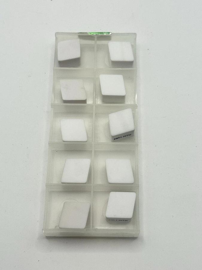 Used NTK Turning Inserts white Ceramic HC1CNGN453-ENC (5661293)