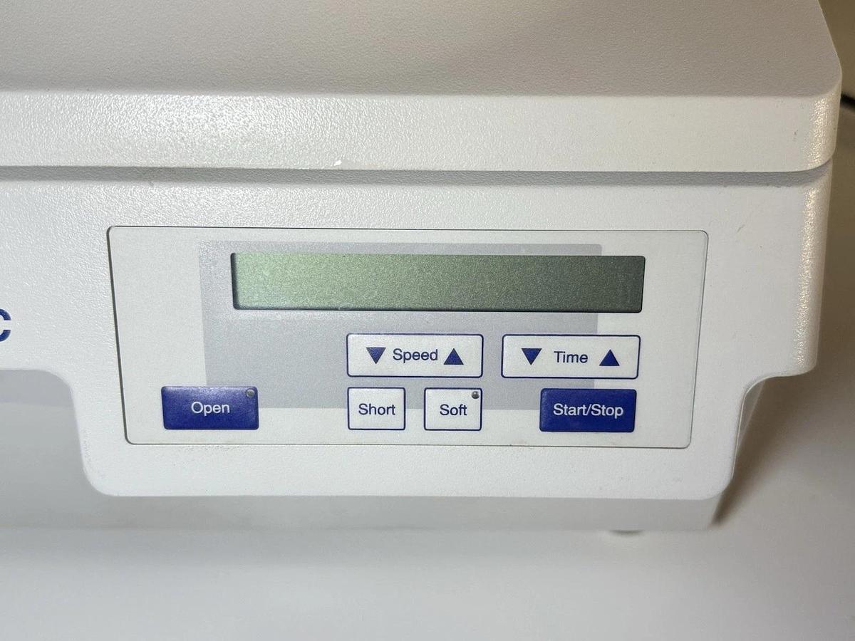 Used Eppendorf 5417C High Speed Digital Centrifuge with F45-30-11 Rotor