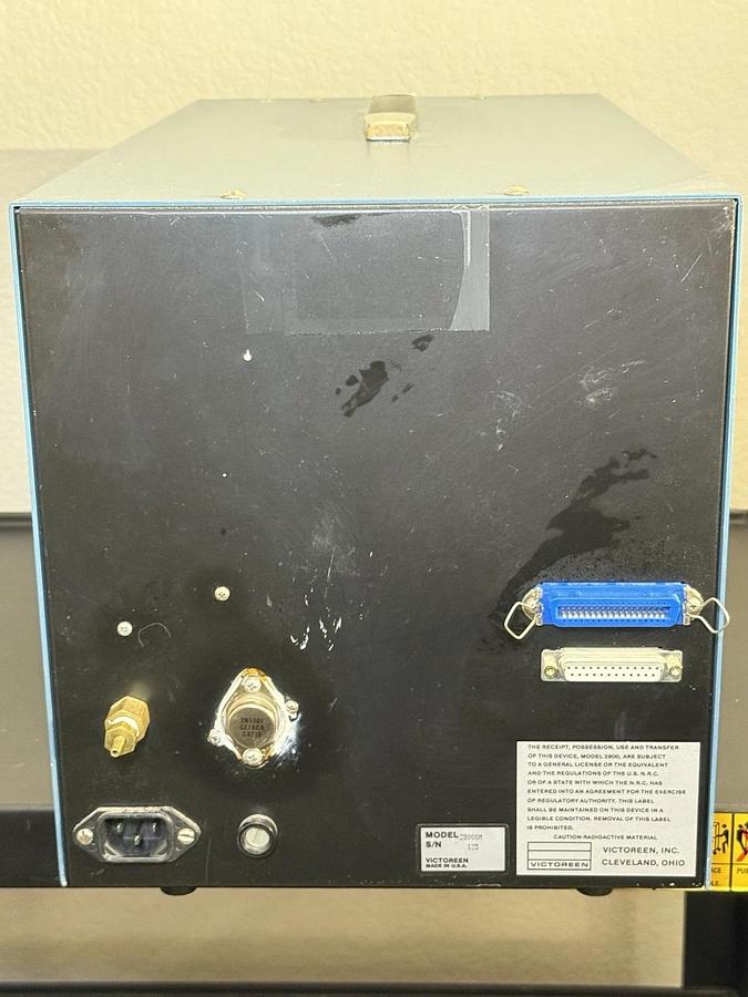 Used VICTOREEN 2800M Thermoluminescence Dosimeter Reader