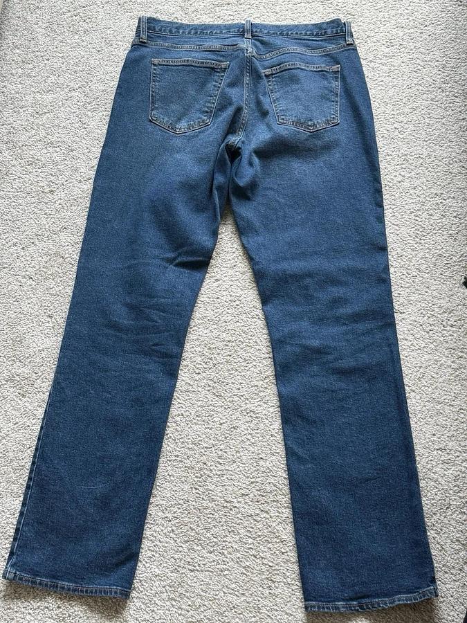 Used Men's Old Navy Straight Built in Flex Jeans 34x34