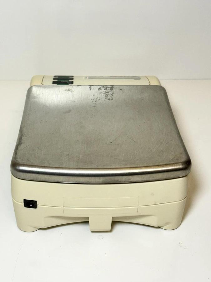 Used Acculab VI-400 Mini Portable Balance Scale, capacity 400g