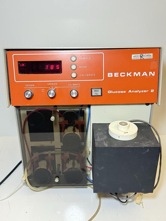 Used Beckman Glucose Analyzer 2 Model 6517 with accessories (Maintenance Kit)