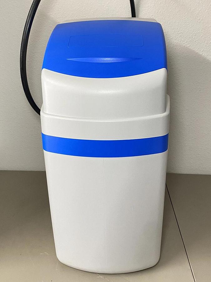 Used Millipore SL1B 06K1 Water Softener Filter System + Pentair Fleck SXT Controller