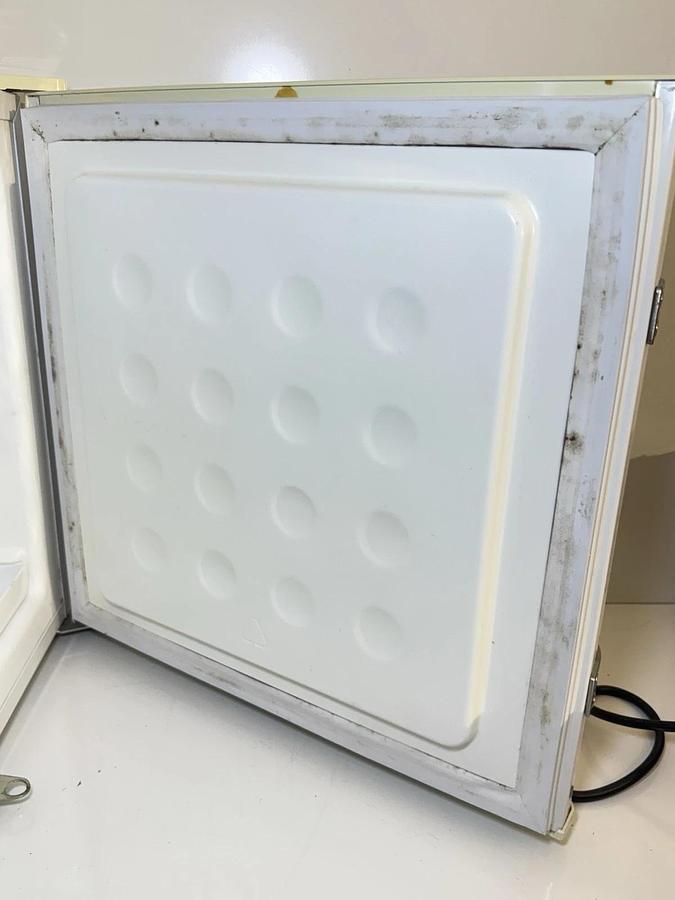 Used ABS American Biotech Supply PH-ABT-UCFS-0220M Laboratory Storage Freezer