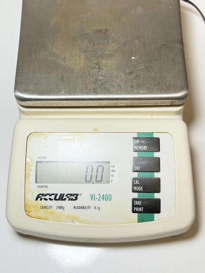 Used Acculab VI-2400 Mini Portable Balance Scale, capacity 2400g