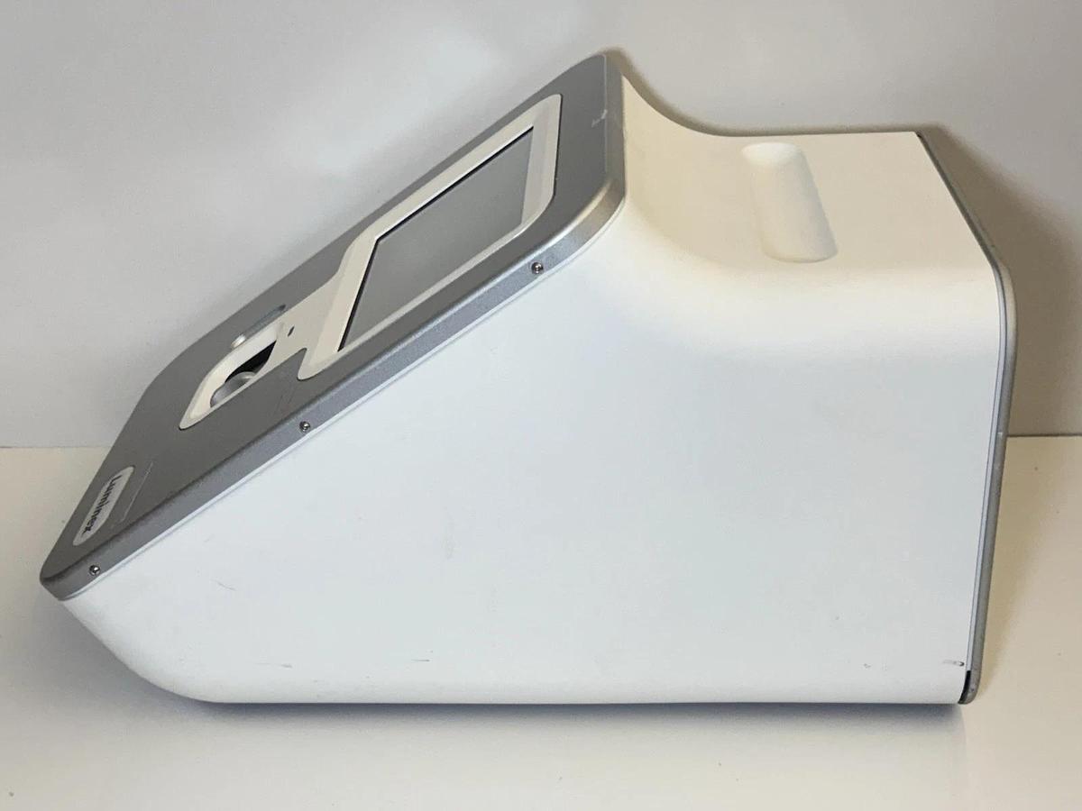 Used Nanosphere Verigene Processor SP Benchtop Analyzer 10-0000-07 + Luminex Reader