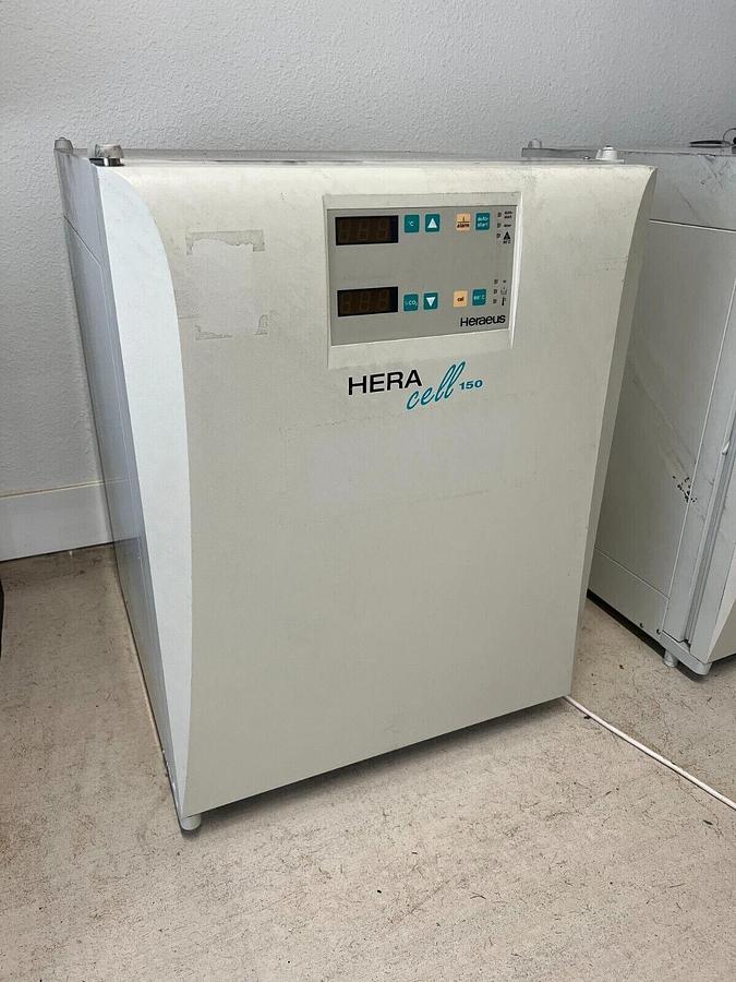 Used Thermo Scientific Heracell 150 CO2 Incubator - LAST ONE!