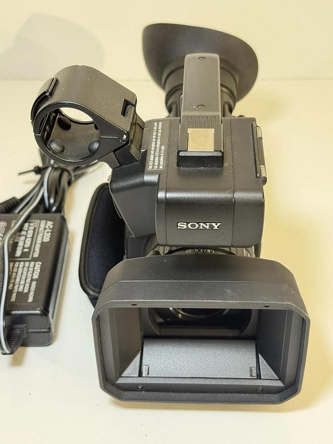 Used Sony HXR-NX70U Digital HD Compact Camera Video Recorder w/ Control Switch Block