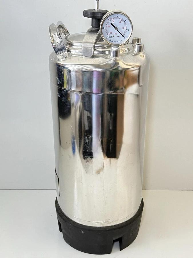 Used Apache Stainless Equip. Pressure Vessel Autoclave Tank (MDMT -20Deg F at 165PSI)