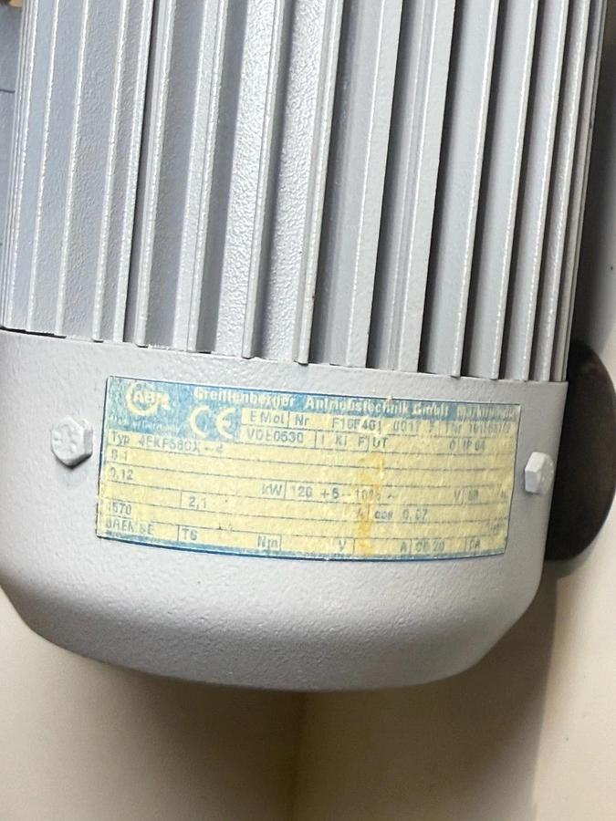 Used Vacuubrand Vakuumsystem ME 2SI Diaphragm Vacuum Pump Unit